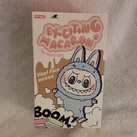 Pop Mart Exciting Macaron Vinyl Face Figure - Picture 2 of 5
